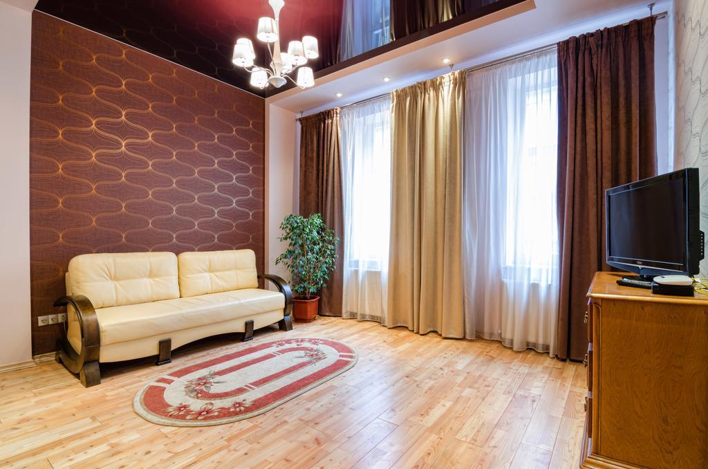 Leogrand Apartments On Doroshenka 34 Лвив Екстериор снимка